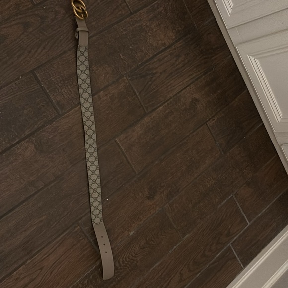 Authentic Gucci monogram belt. Never worn. Comes with dust bag & box. 80 cm - Picture 9 of 12